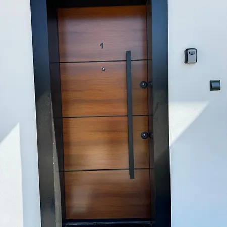 Blue Island 1 & 2 * Καραβάς